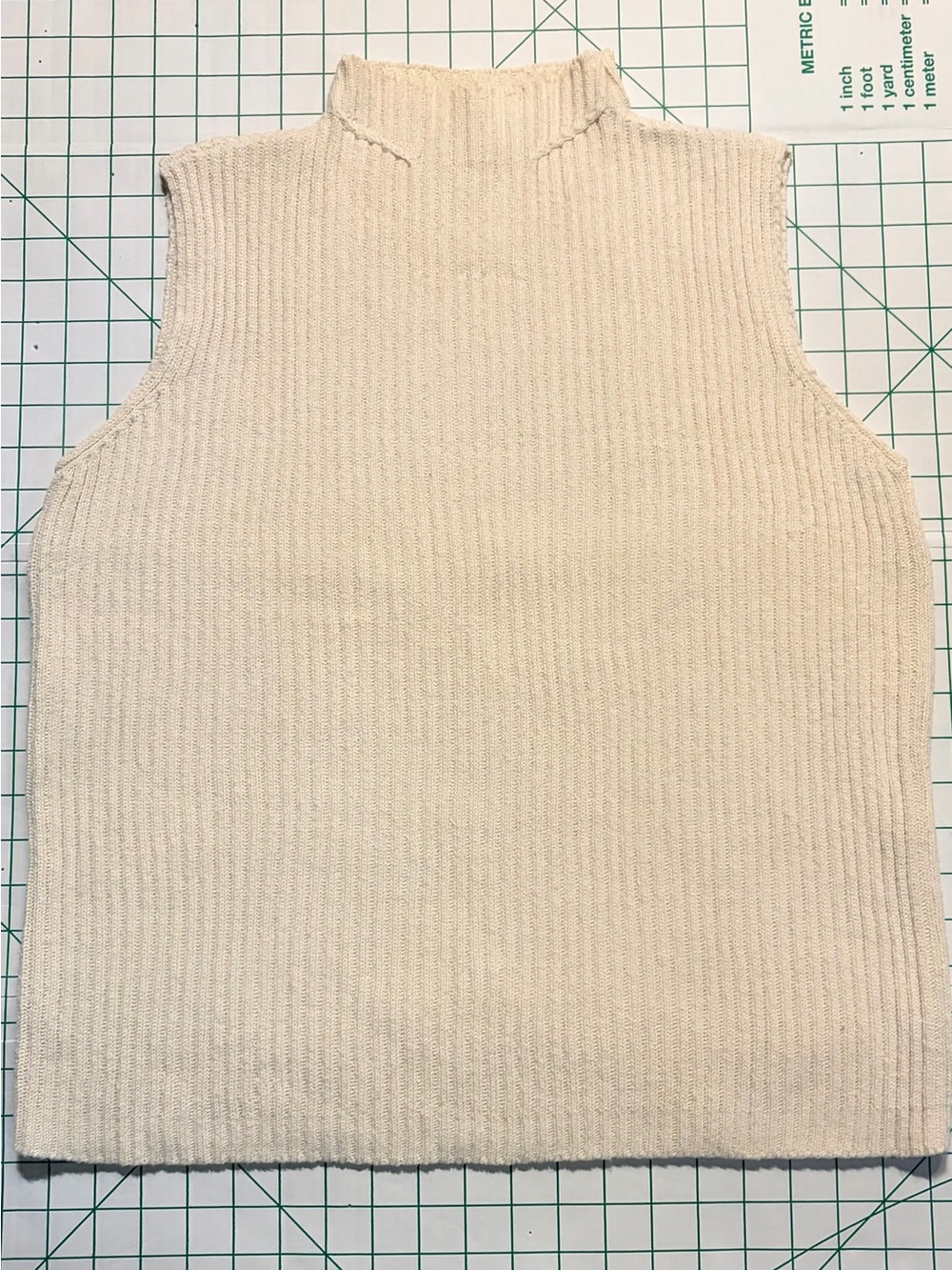 Coldwater Creek Cream Ribbed Turtleneck Sweater Vest